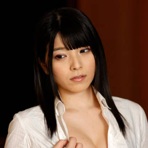 上原亜衣