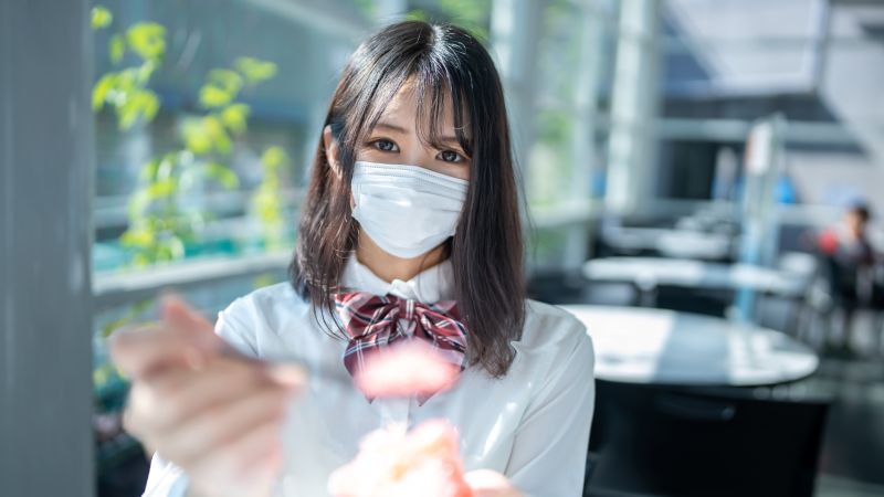 初撮影！!【無修正】幼さの残る色白清楚な美◯女J◯の胸には完熟美巨乳が備わっていた・・・巨乳を揺さぶり続けメリメリと音が出そうな程狭い膣に2回中出し！！
