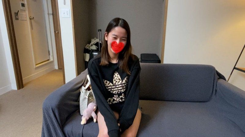 フェラ好きな蒼〇優似の小柄な19歳人妻さん♡セルフイラマで喉奥いじめて涙目でもまた咥えるドMな変態女♡