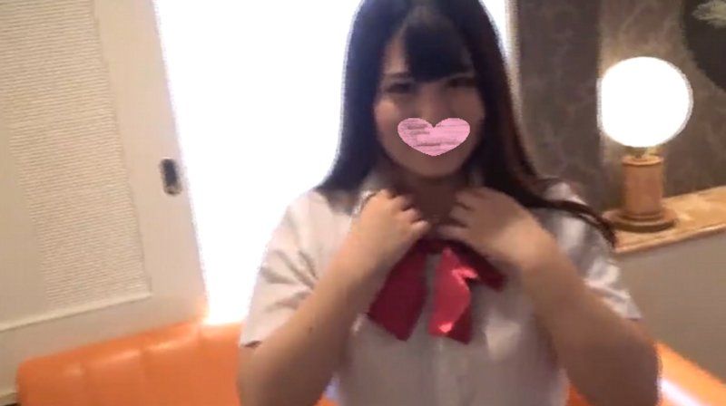 【无码・个人拍摄】让有着超级色情口交的丰满童颜巨乳美女穿上制服自拍！